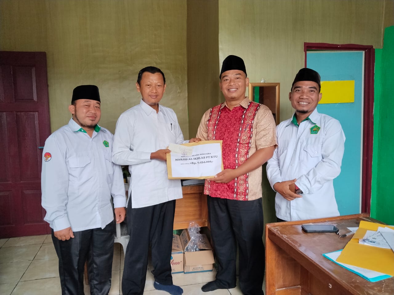 Penyerahan Bantuan